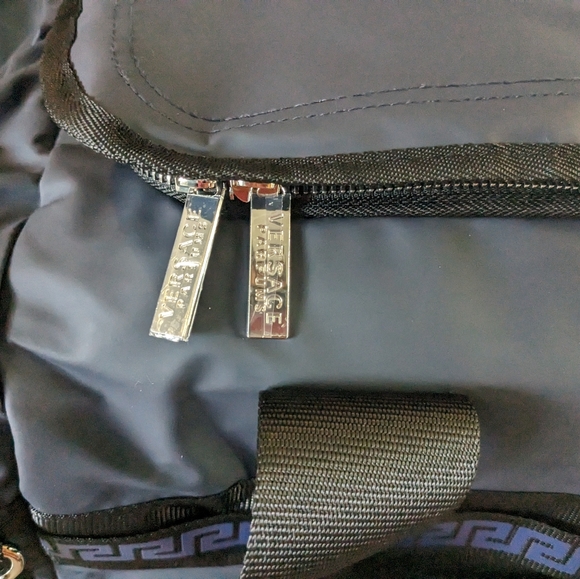 Versace - Picture 8 of 15